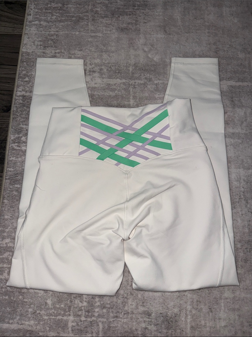 Fabletics Boost PowerHold 7/8 Leggings Egret/Multi